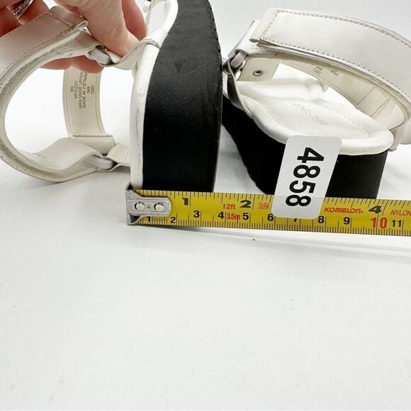 Marc Fisher Kizzy Sandal White Studded Platform Chunky Strap Sz 8 - Picture 11 of 11
